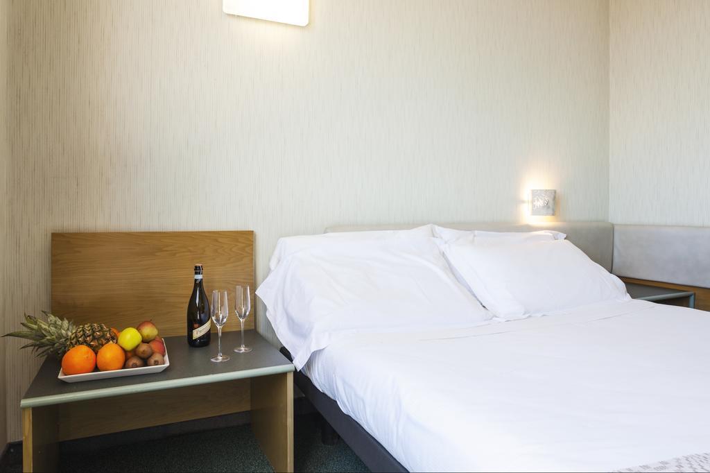 Best Western Hotel Residence Italia كوارتو سانتيلينا المظهر الخارجي الصورة